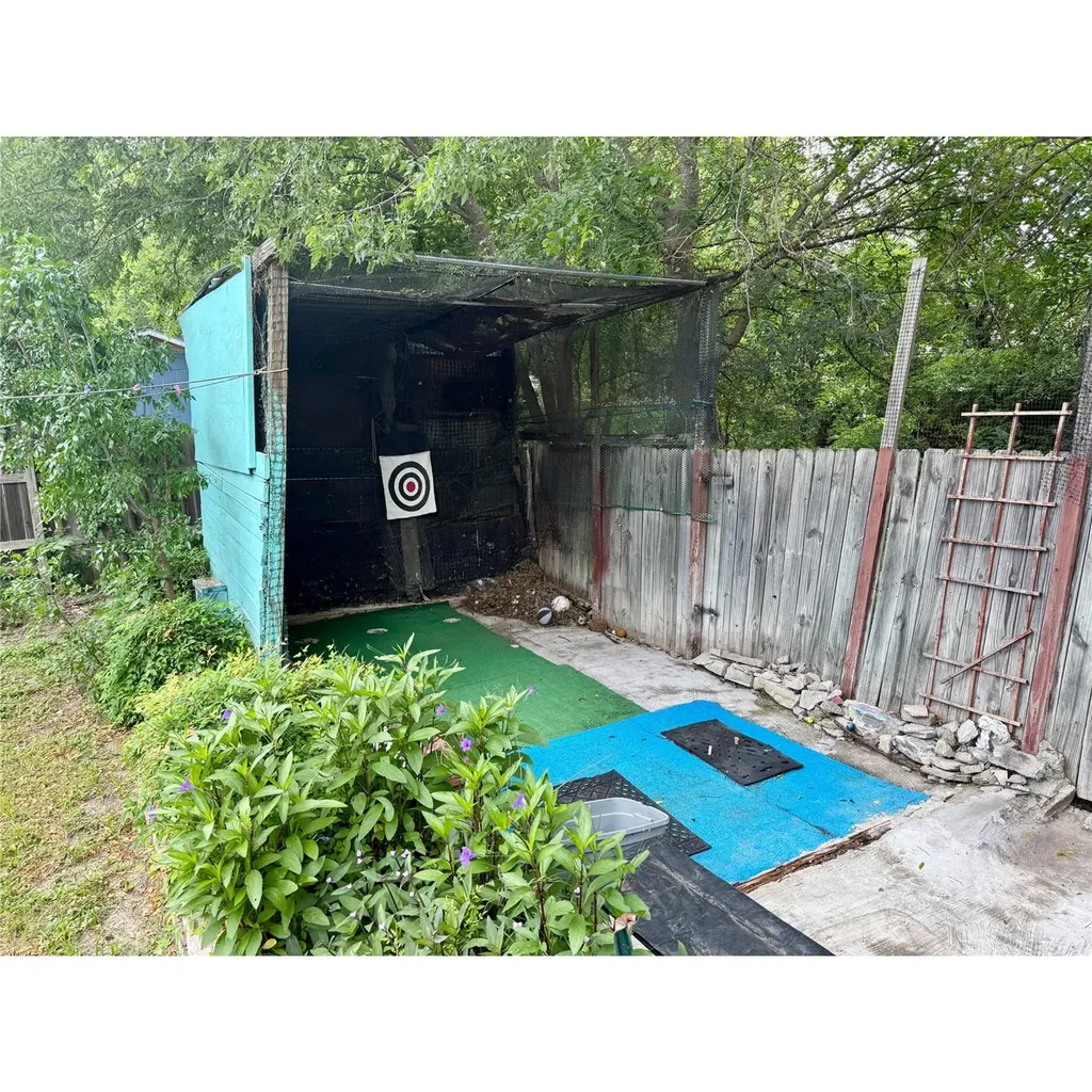 5935 Lake Champlain Street San Antonio TX 78233