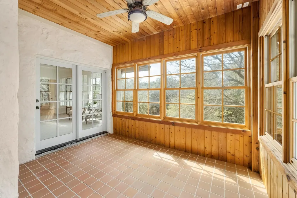 2900 Meandering River Court Austin TX 78746