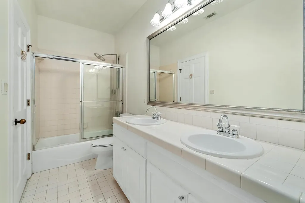 2900 Meandering River Court Austin TX 78746