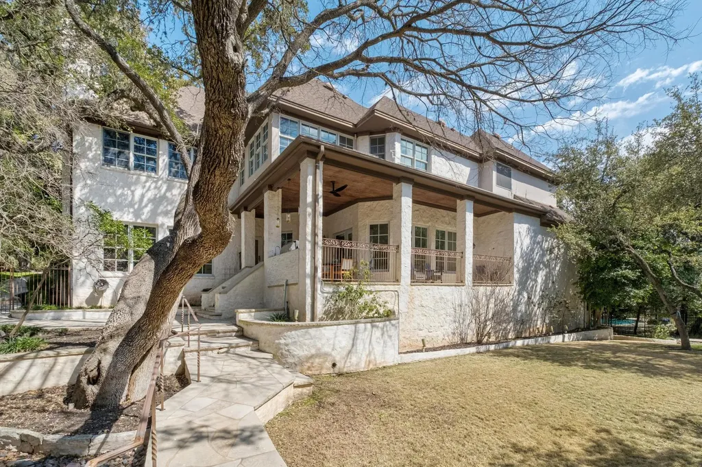 2900 Meandering River Court Austin TX 78746