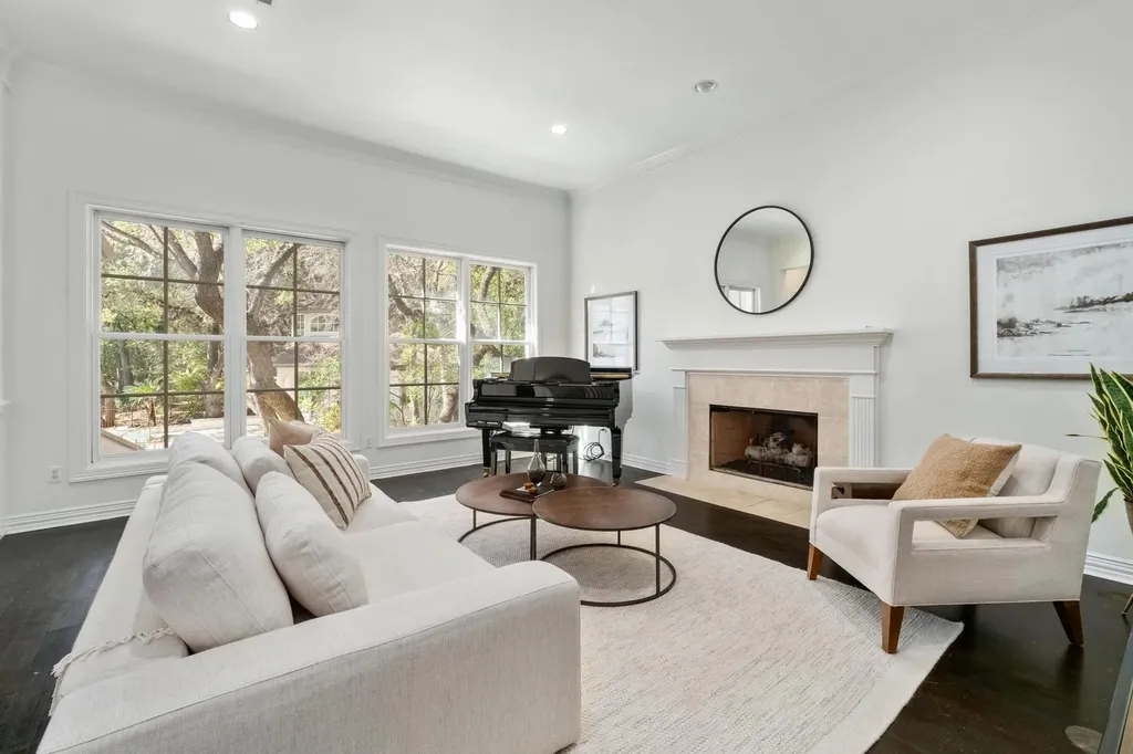 2900 Meandering River Court Austin TX 78746
