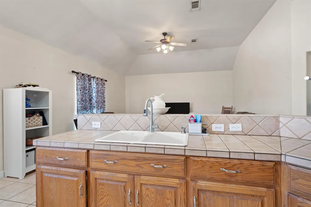 8119 S Highway Fm 973 Austin TX 78719