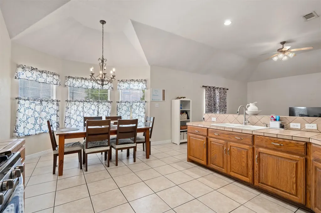 8119 S Highway Fm 973 Austin TX 78719