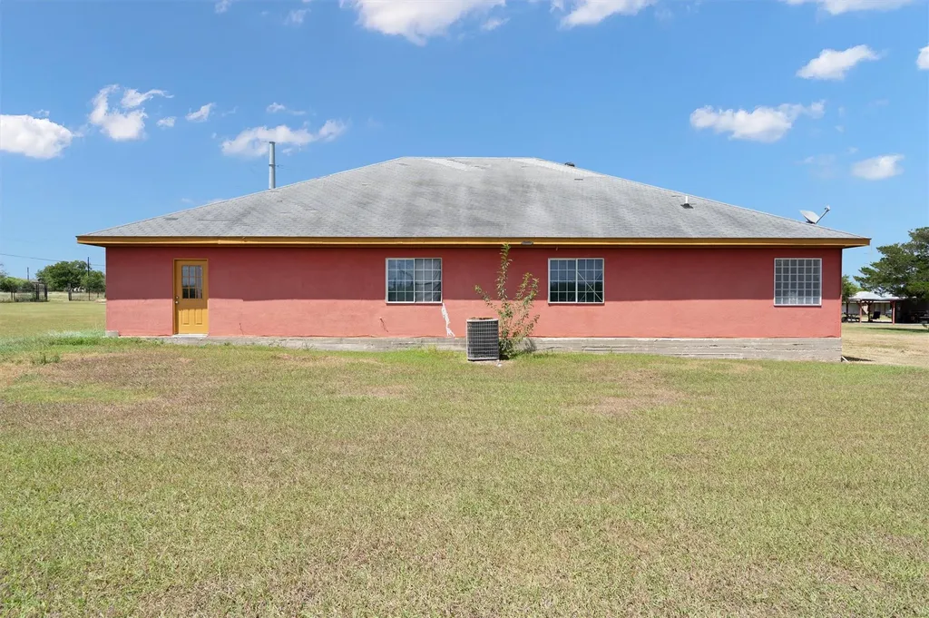 8119 S Highway Fm 973 Austin TX 78719