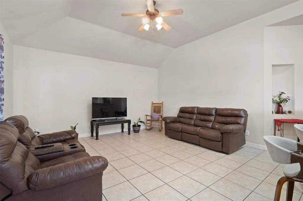 8119 S Highway Fm 973 Austin TX 78719