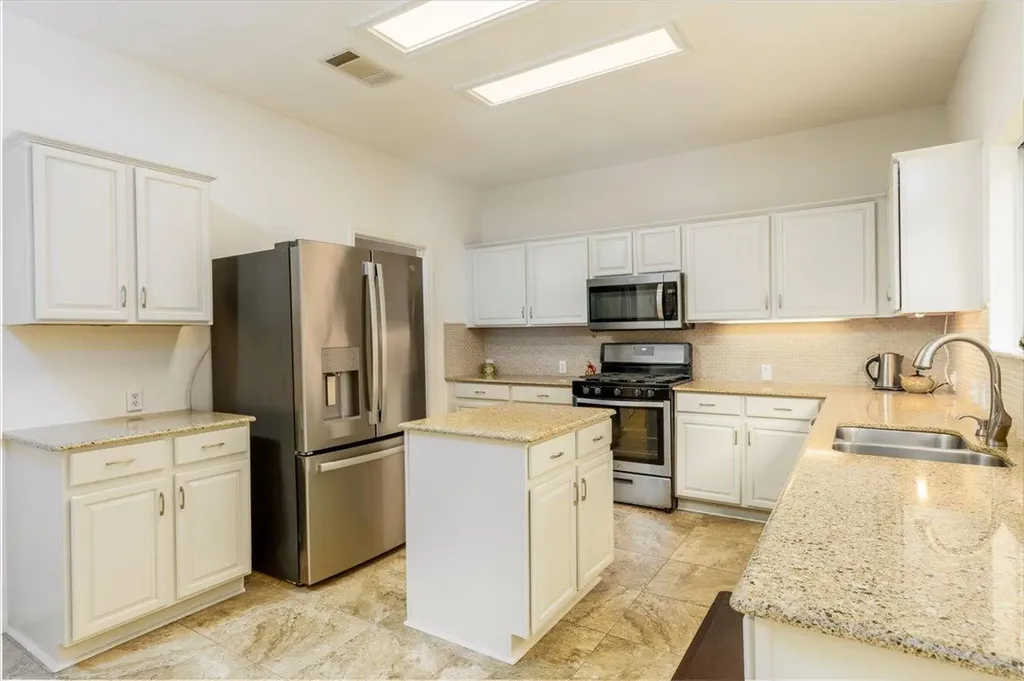 7136 Ridge Oak Road Austin TX 78749