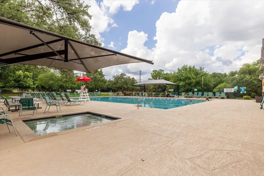 7136 Ridge Oak Road Austin TX 78749