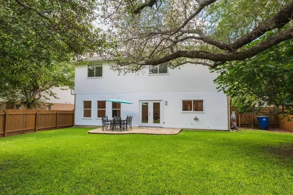 7136 Ridge Oak Road Austin TX 78749