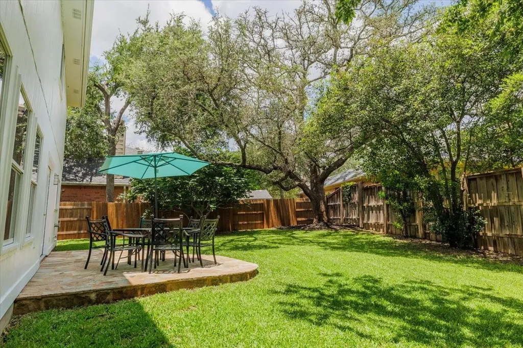 7136 Ridge Oak Road Austin TX 78749