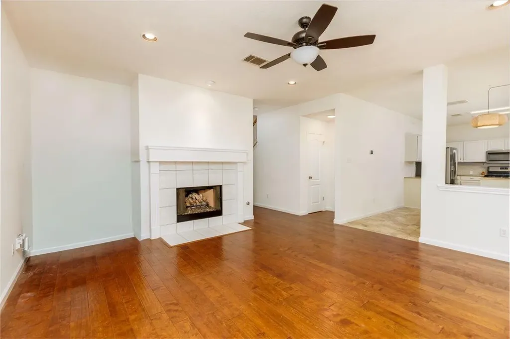 7136 Ridge Oak Road Austin TX 78749