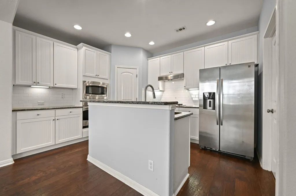 7328 Colina Vista Loop Austin TX 78750