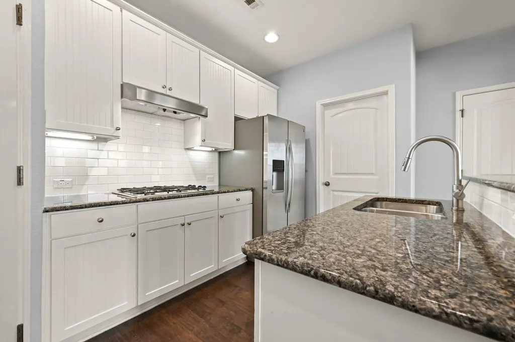 7328 Colina Vista Loop Austin TX 78750