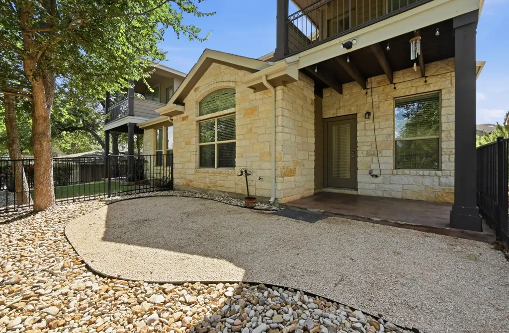 7328 Colina Vista Loop Austin TX 78750