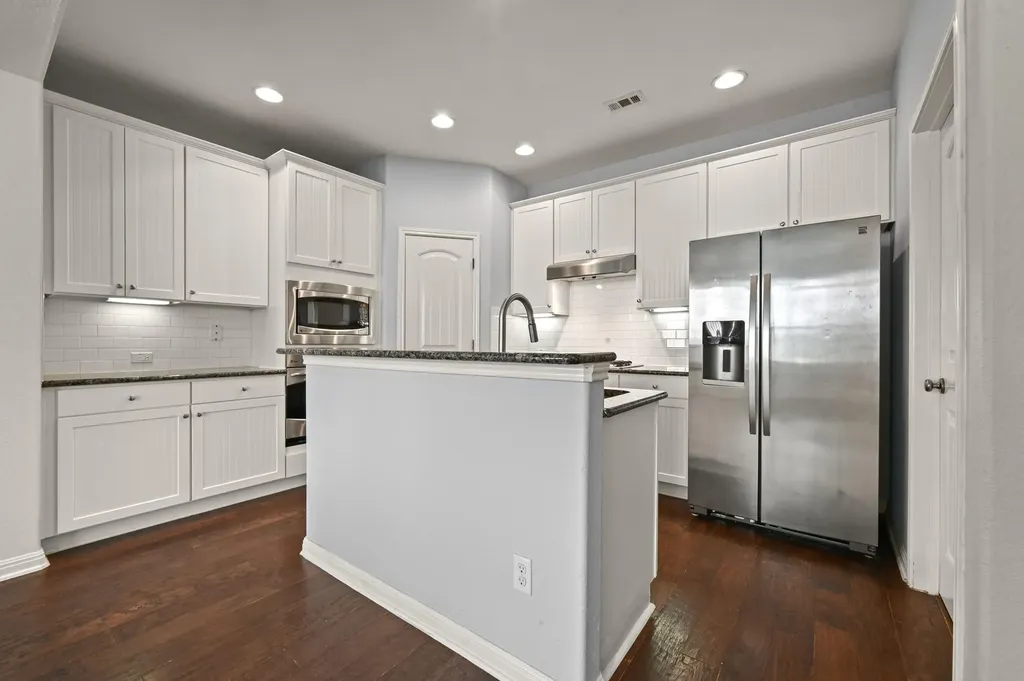 7328 Colina Vista Loop Austin TX 78750