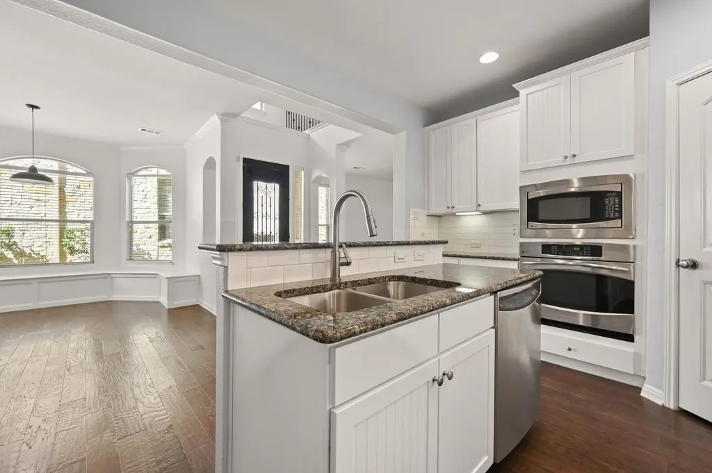 7328 Colina Vista Loop Austin TX 78750