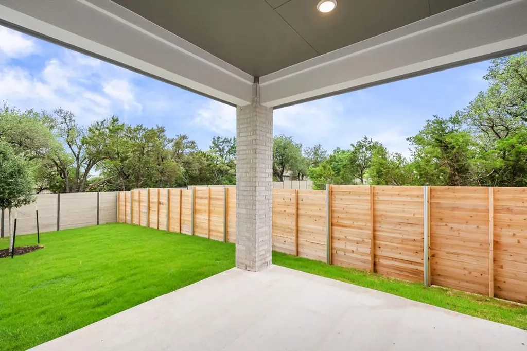 1204 Blue Moon Drive Georgetown TX 78628