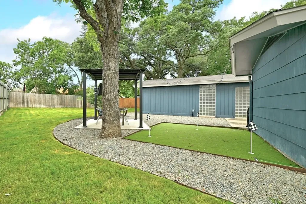 5700 Avenue G Austin TX 78752