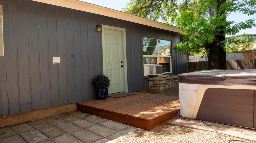 5700 Avenue G Austin TX 78752