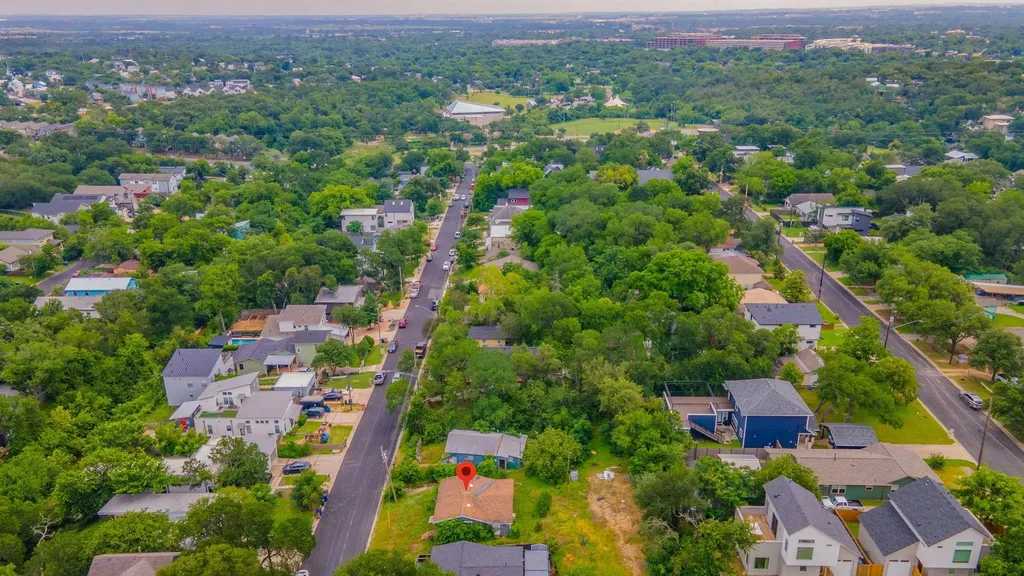1410 Luna Street Austin TX 78721
