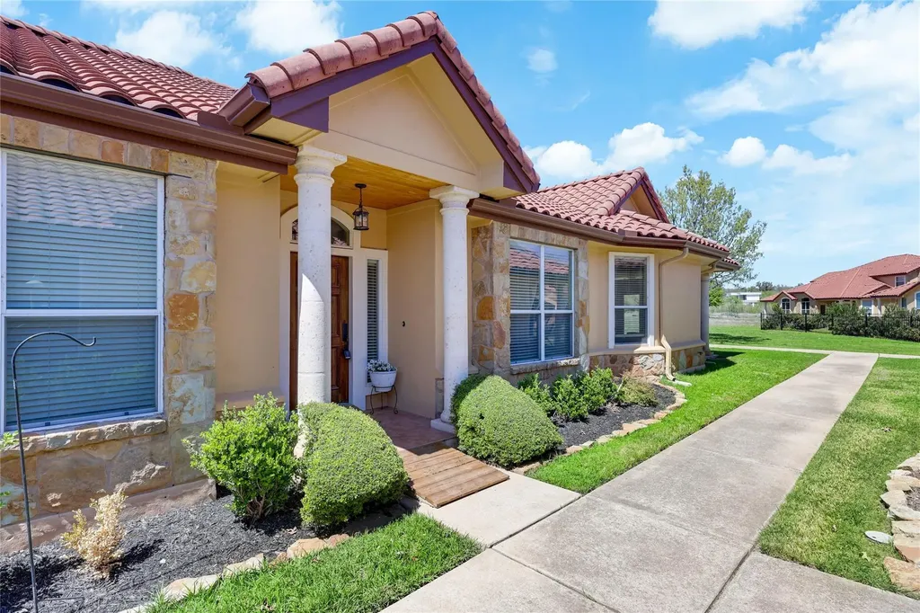 21118 Highland Lake Drive Lago Vista TX 78645