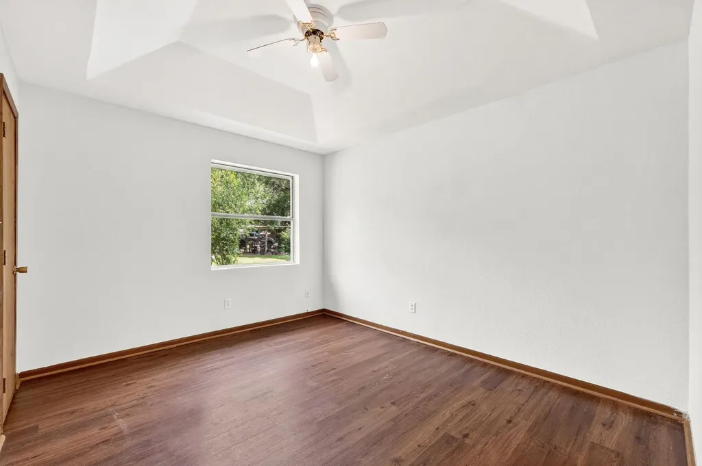 903 Travis Street Lockhart TX 78644