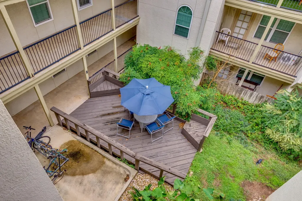 910 Duncan Lane Austin TX 78705