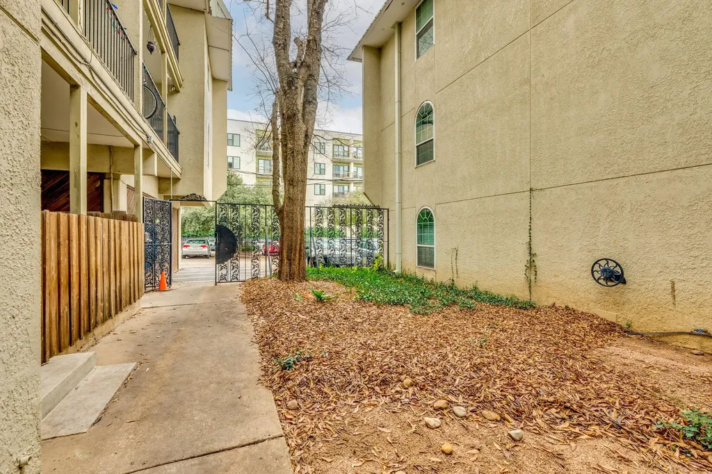 910 Duncan Lane Austin TX 78705