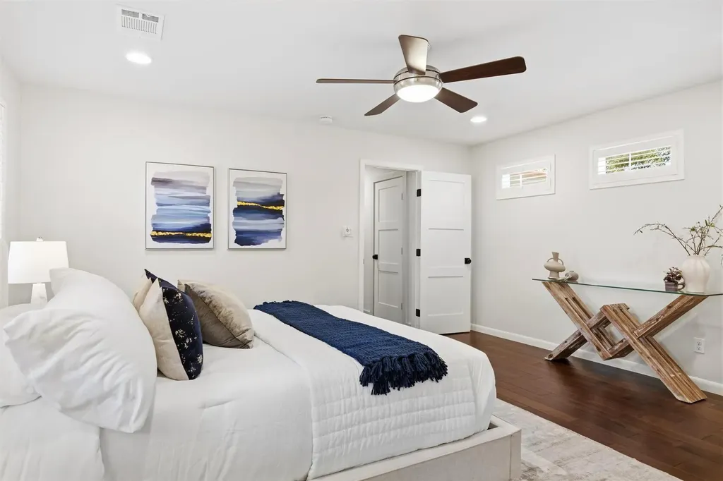 4801 Roundup Trail Austin TX 78745