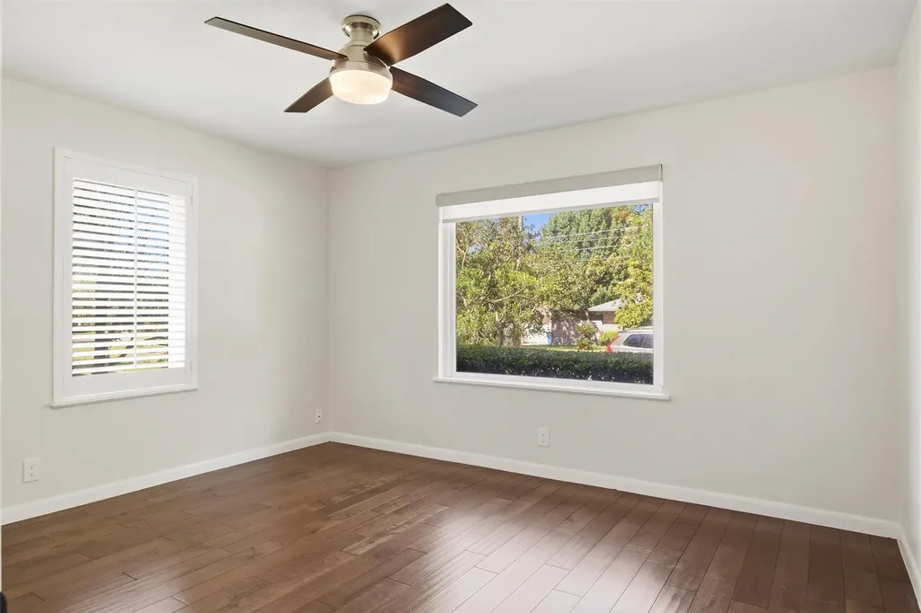 4801 Roundup Trail Austin TX 78745