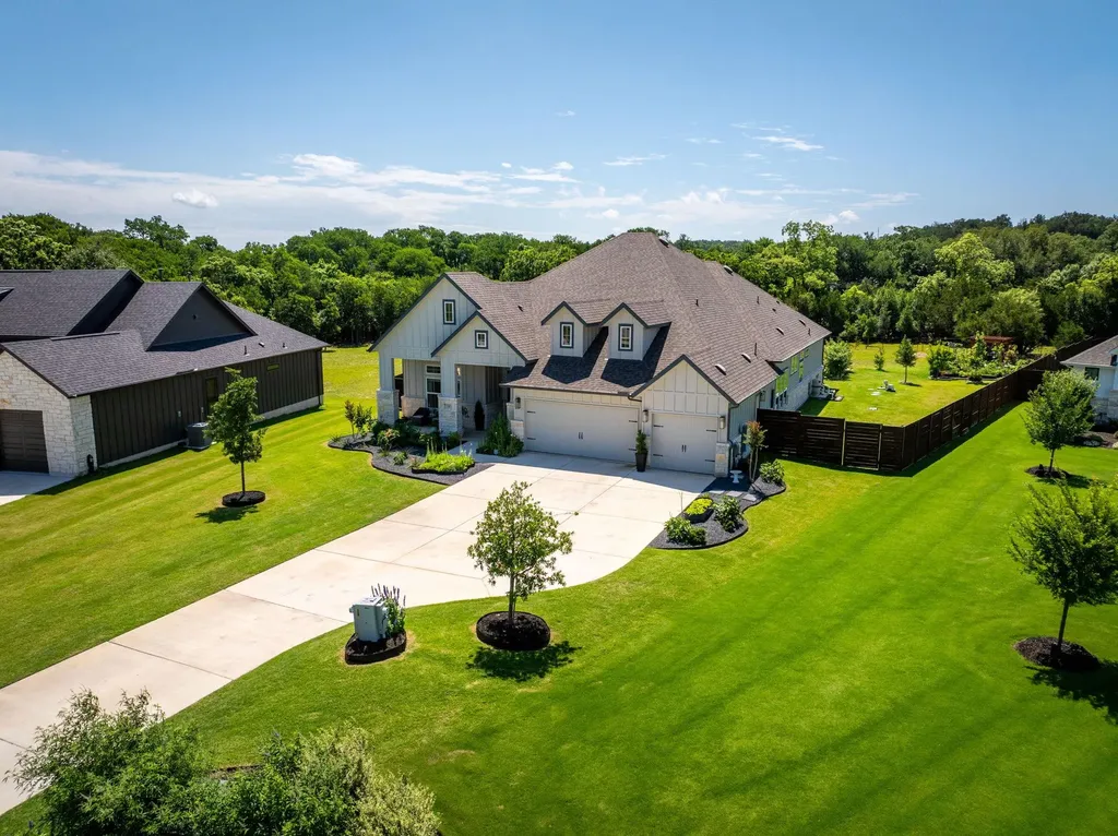 132 Mcnaughton Drive Liberty Hill TX 78642