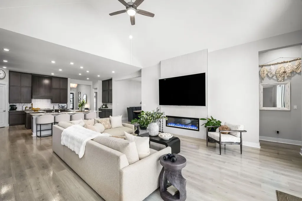 132 Mcnaughton Drive Liberty Hill TX 78642