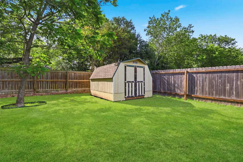 7106 Moat Cove Austin TX 78745