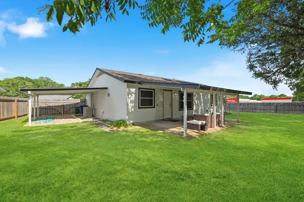 7106 Moat Cove Austin TX 78745