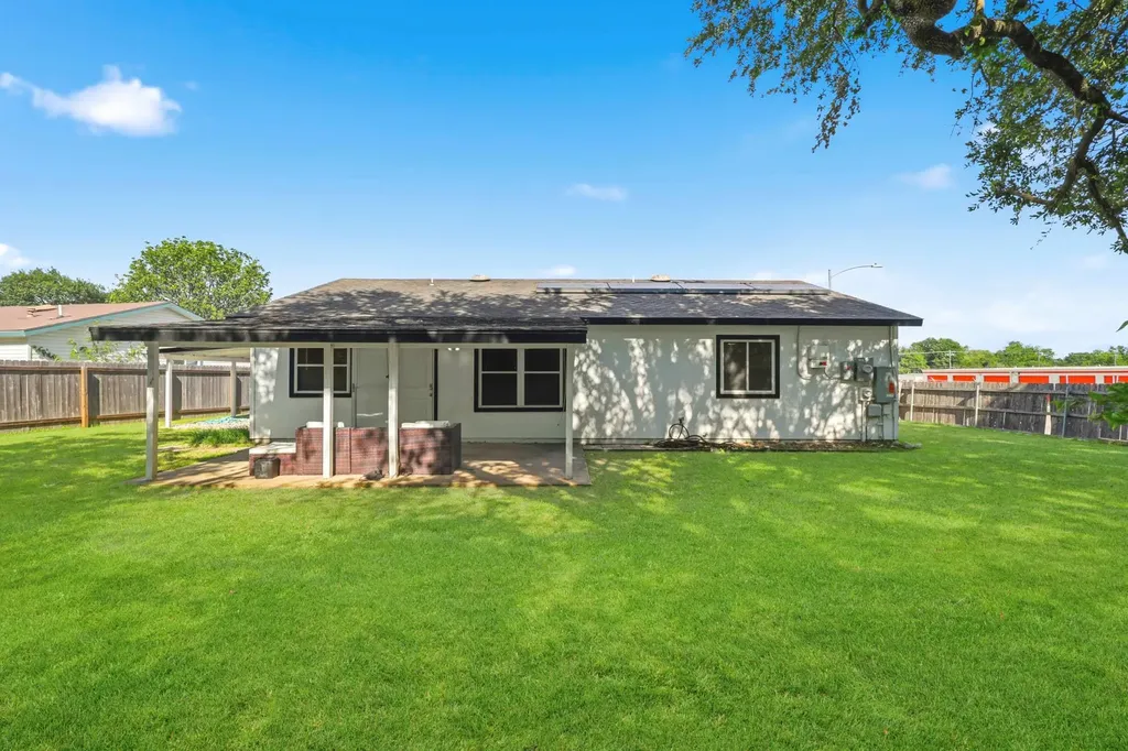 7106 Moat Cove Austin TX 78745