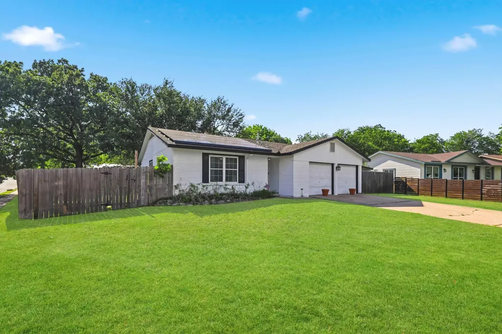 7106 Moat Cove Austin TX 78745