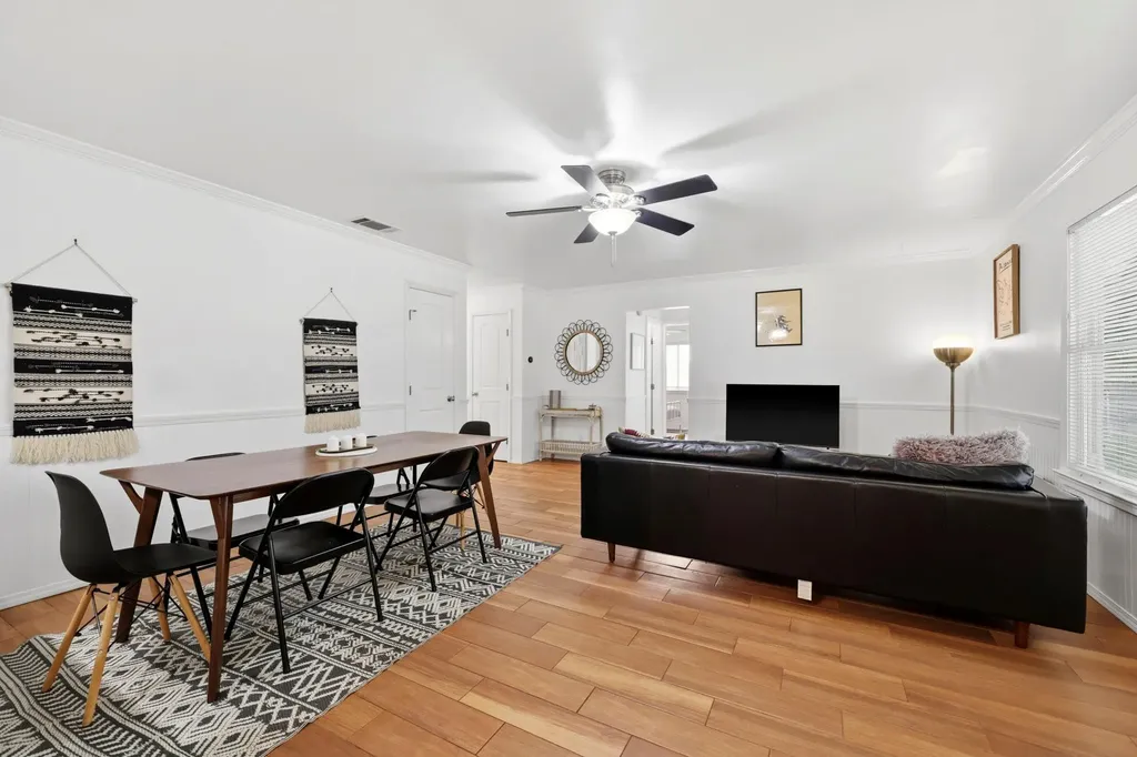 7106 Moat Cove Austin TX 78745