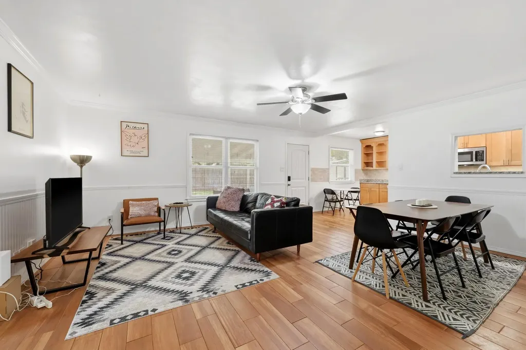 7106 Moat Cove Austin TX 78745