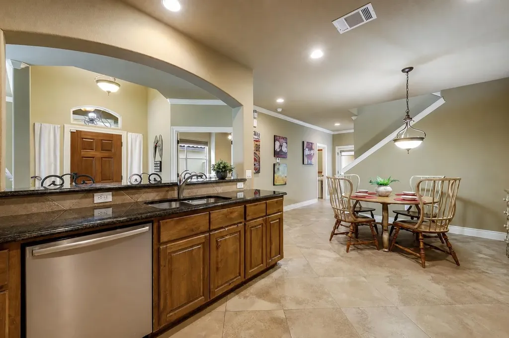 2008 American Drive Lago Vista TX 78645