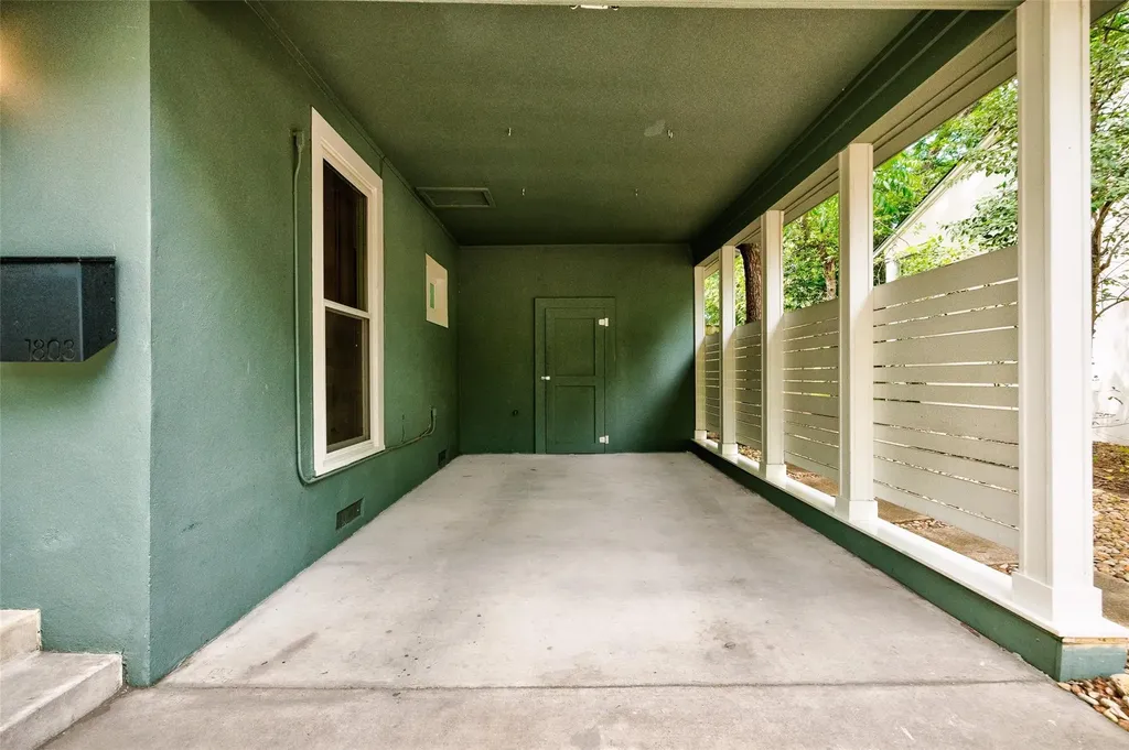 1803 Alguno Road Austin TX 78757