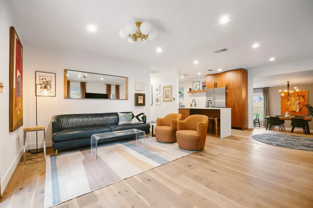 1803 Alguno Road Austin TX 78757