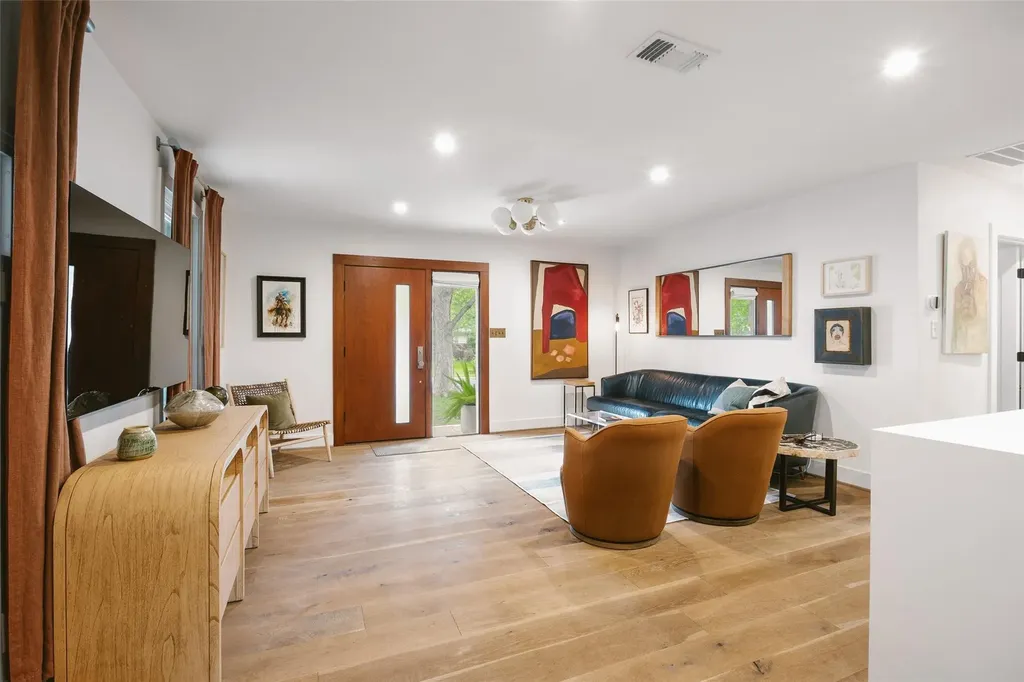 1803 Alguno Road Austin TX 78757