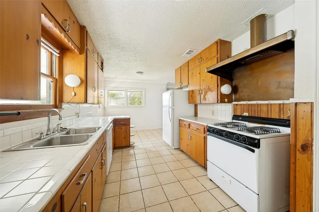 209 Woodward Street Austin TX 78704
