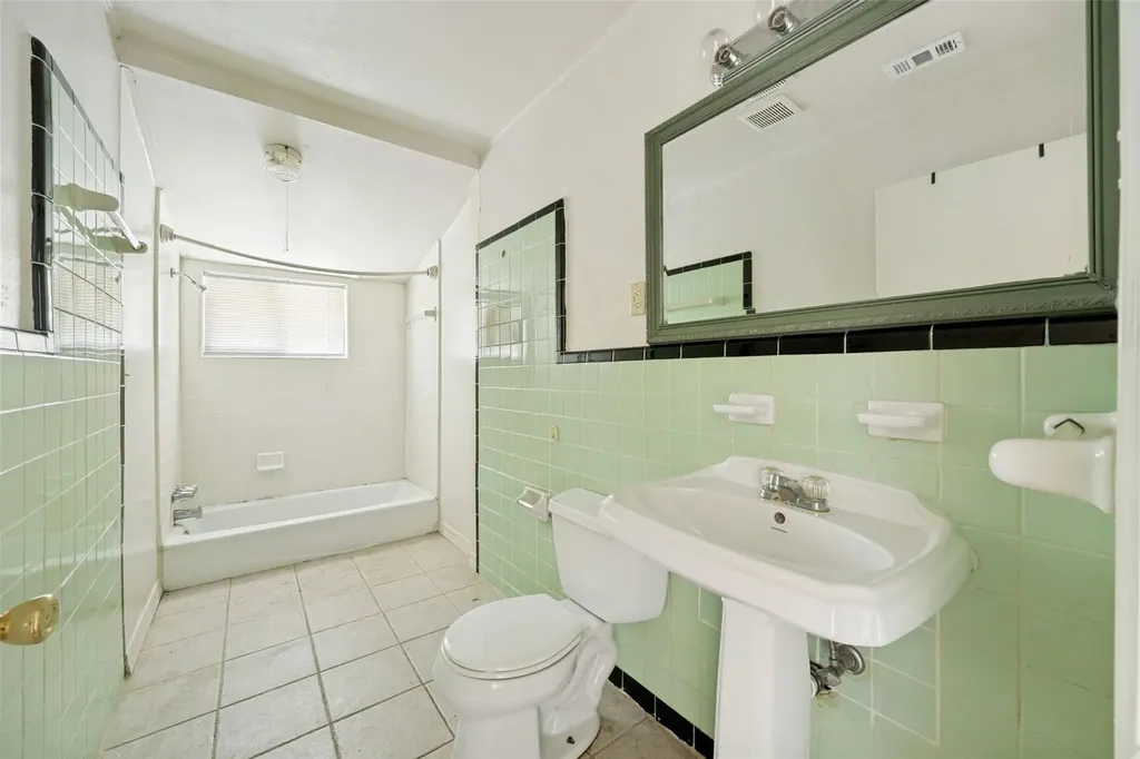 209 Woodward Street Austin TX 78704