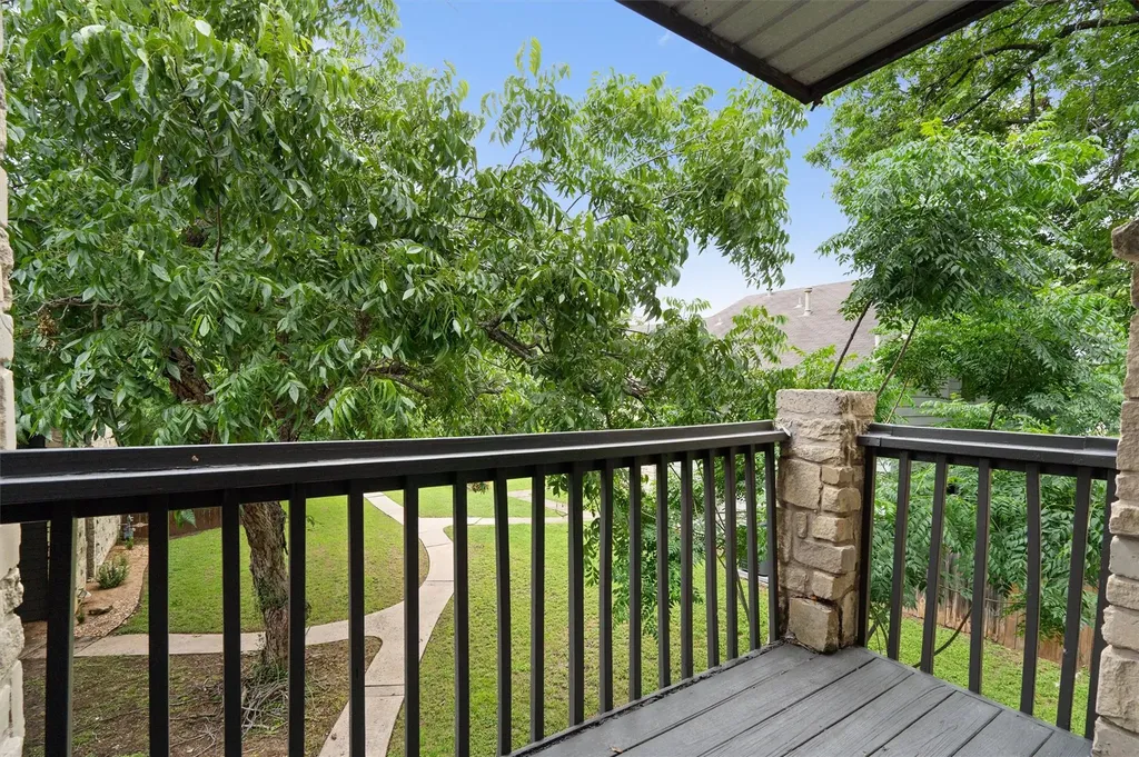 1804 Cinnamon Path Austin TX 78704