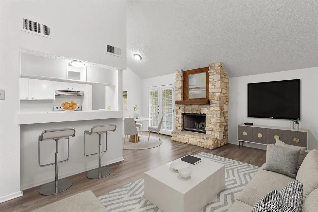 1804 Cinnamon Path Austin TX 78704