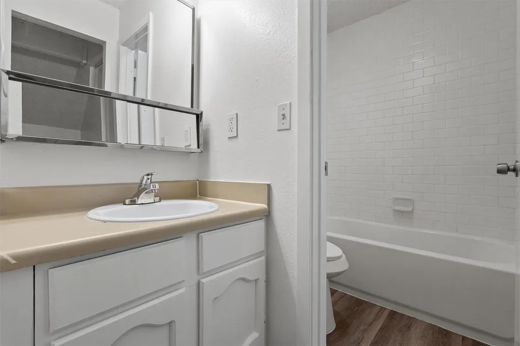 1804 Cinnamon Path Austin TX 78704