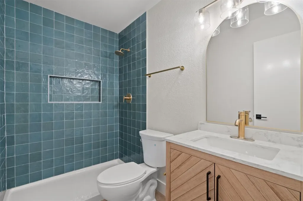 1804 Cinnamon Path Austin TX 78704