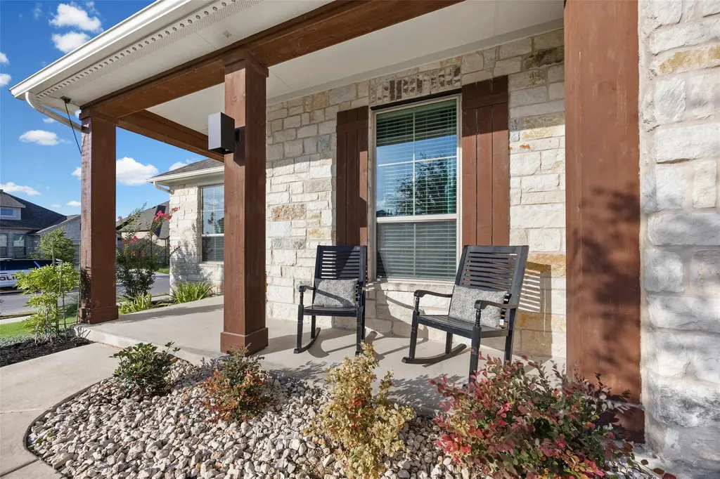 531 Great Lawn Bend Liberty Hill TX 78642
