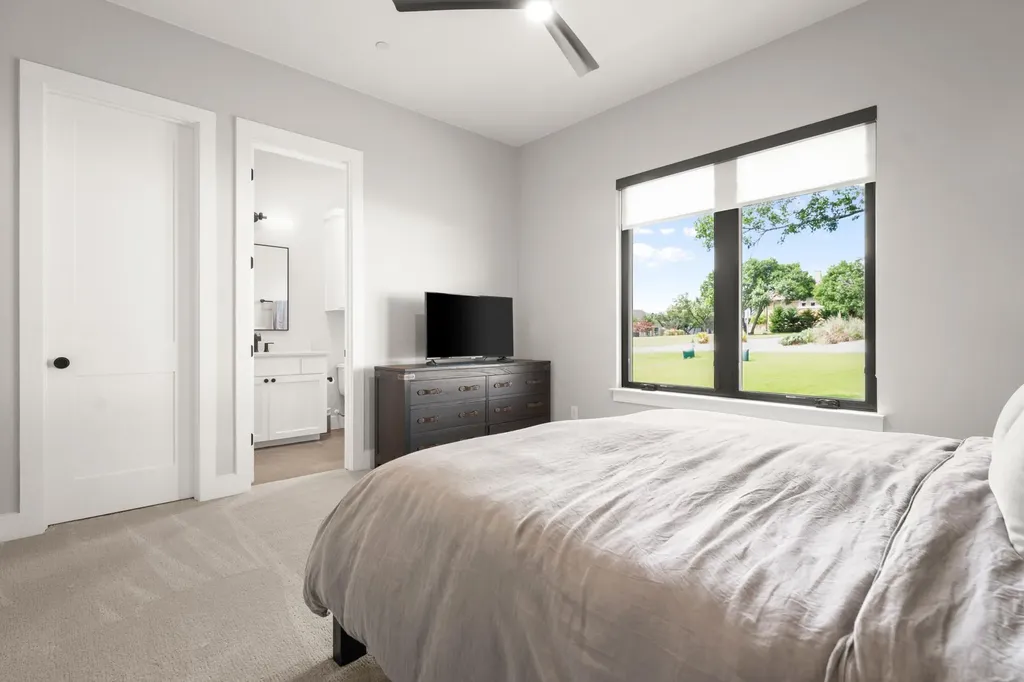 1021 Lower Peninsula Loop Georgetown TX 78633