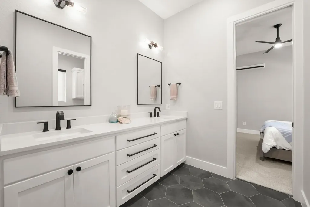 1021 Lower Peninsula Loop Georgetown TX 78633
